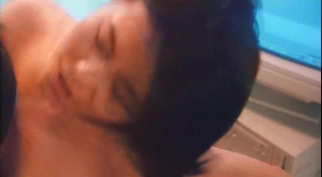 洪晓芸《蜜桃成熟时1997》露电片段1clip_by_海盗路飞
