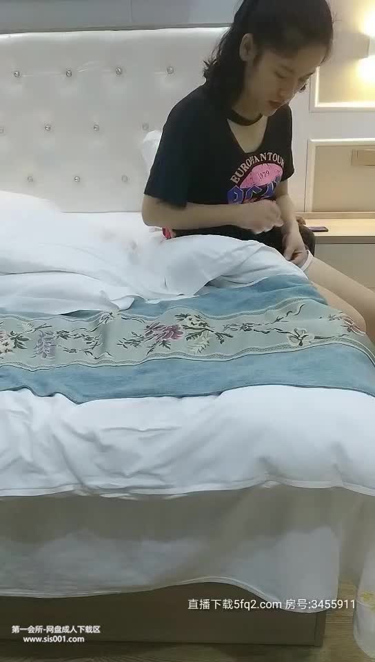 e泡良2020,6,10，新晋专业泡良达人，【覃教授在线授课】，酒店偷拍刚拿下的离异小少妇，羞涩温柔良家范十足
