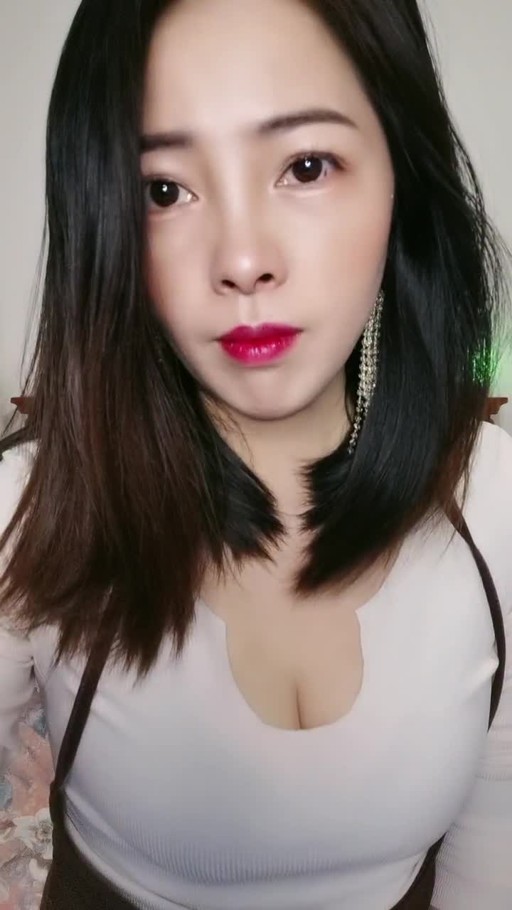 #直播录屏【遇见你的莹莹】熟女连体黑丝高跟喷水直播自慰2