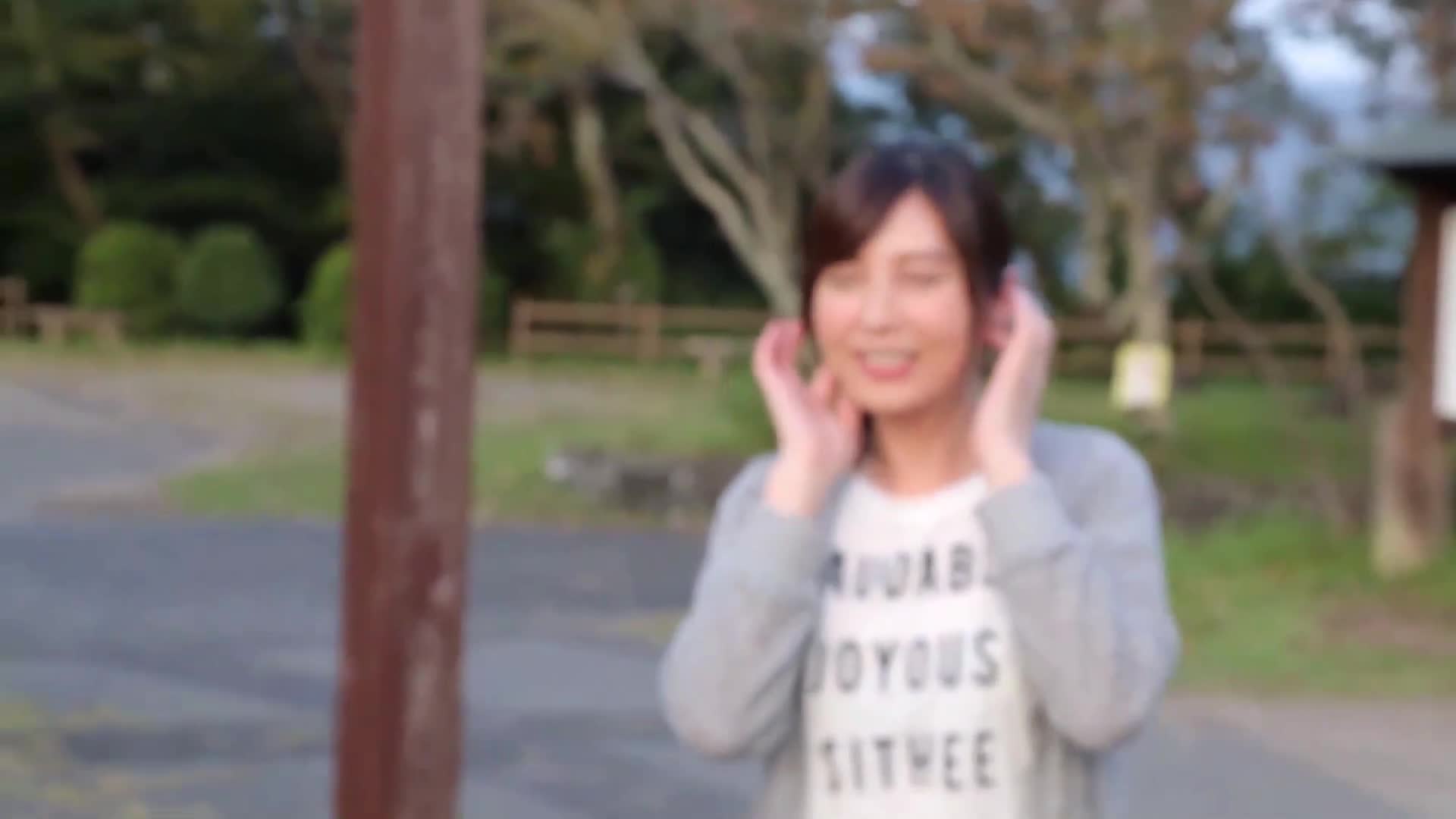 片名： 完美人妻佐佐木明希的不伦温泉之旅