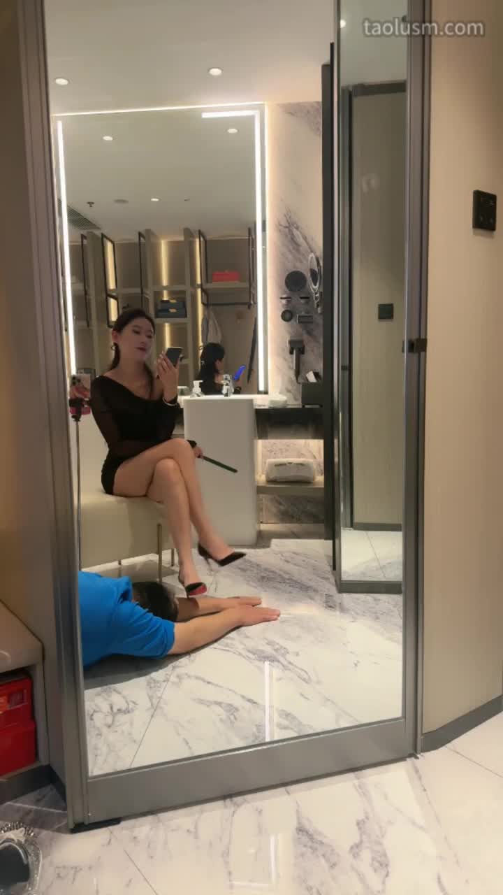 #沅芷 #女主天地 #直播回放车模S-超强高跟碾压踩
