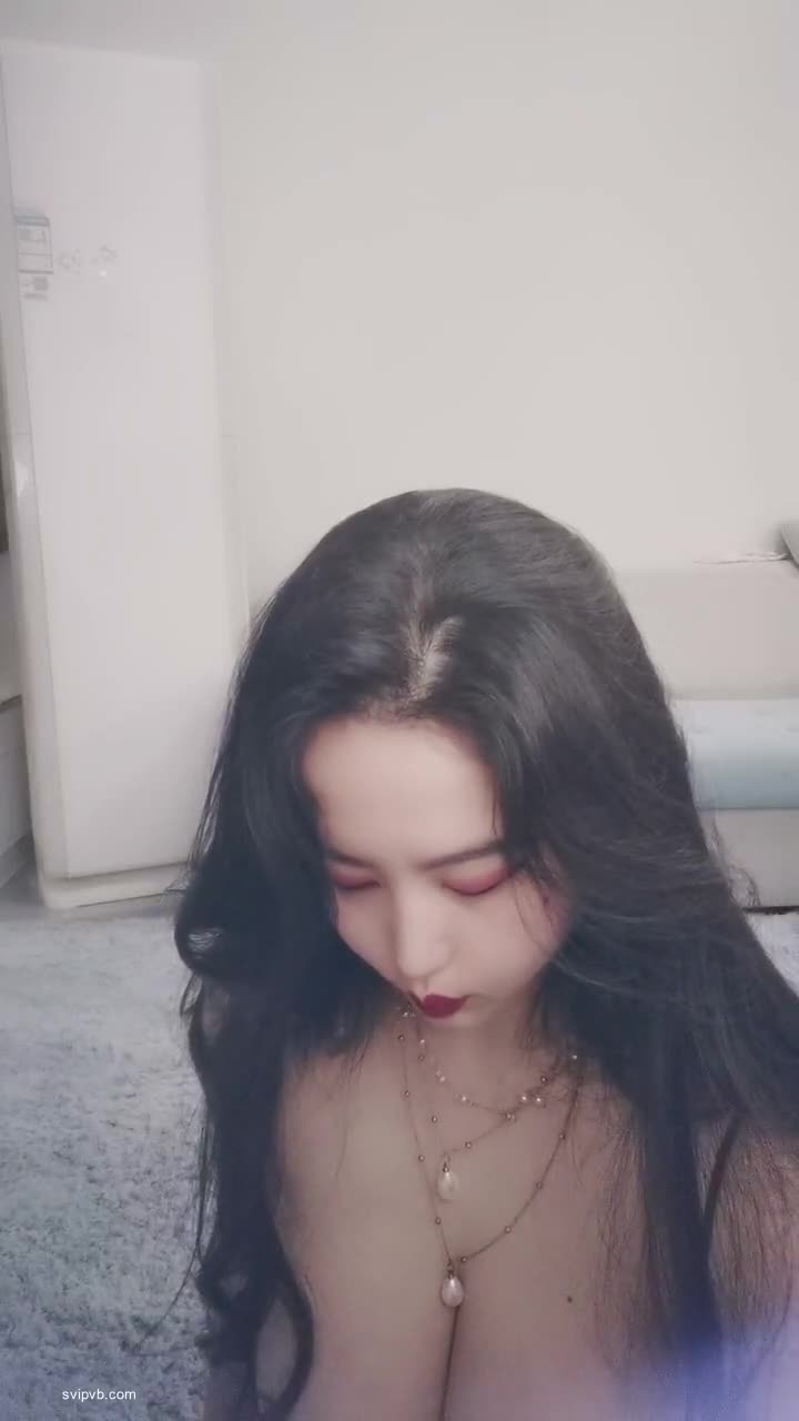 #胶囊小姐姐 巨乳肥臀美娇娘直播