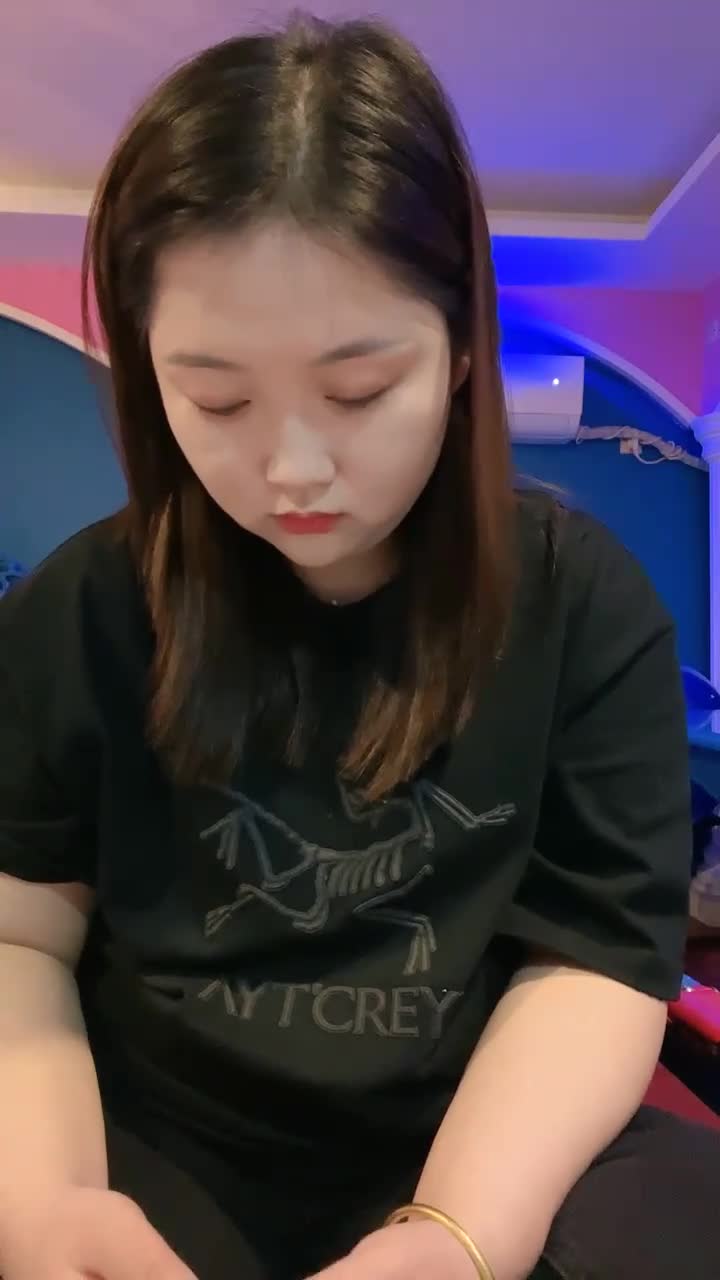#重坦 #我爱猛男人 #直播 巨乳肥臀，超级坦克，喷水内射