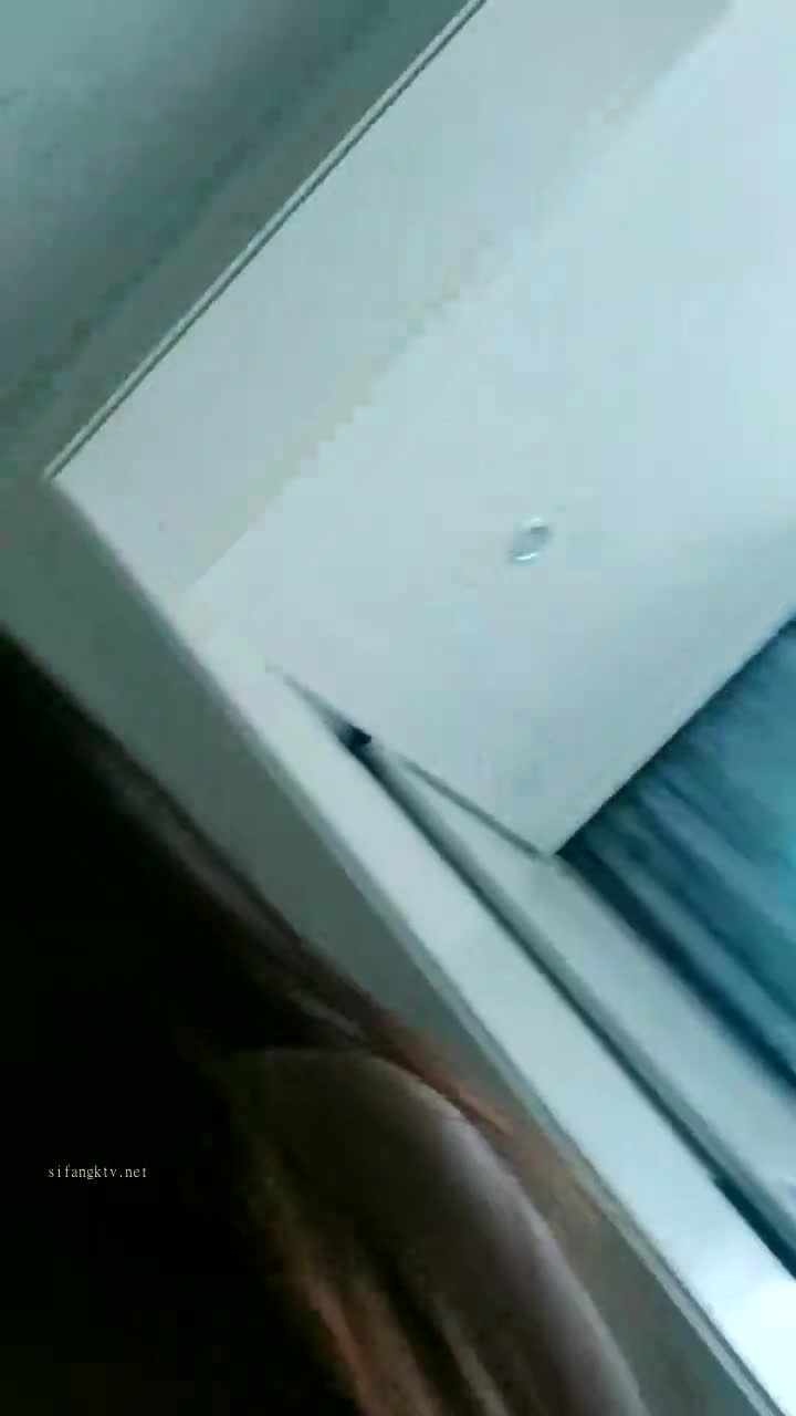 新人嫩妹00後寂寞小女生直播福利20230426(1)
