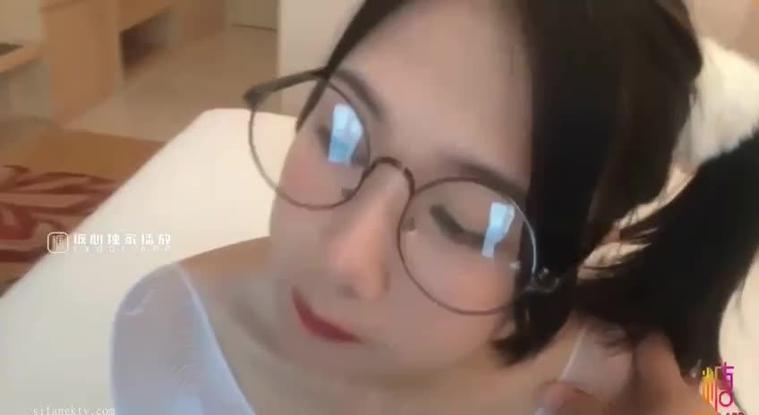萝莉杀手『jimmybi』 史上最清纯嫩妹无套后坐胸颜射 #萝莉