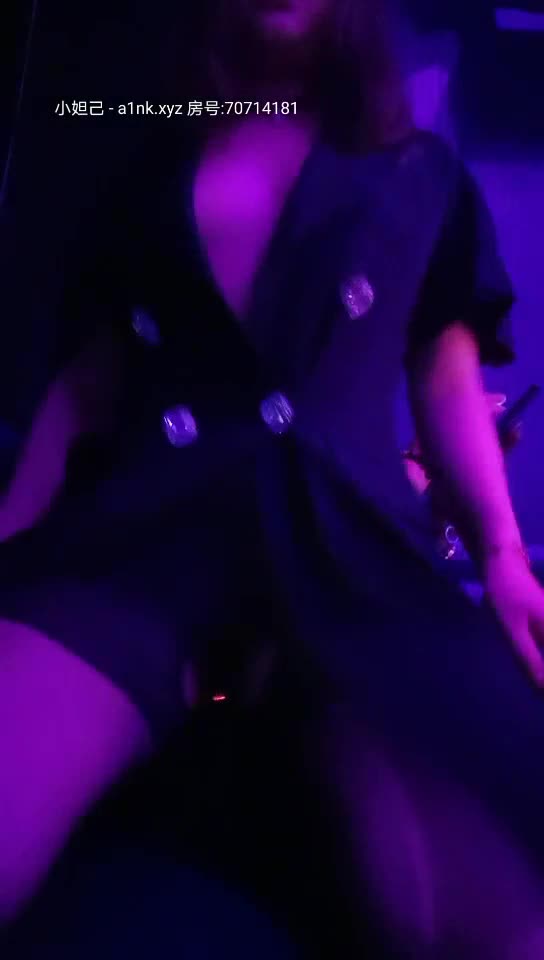 001 K六世界小姐 酒吧自慰 20210218标签： #自慰