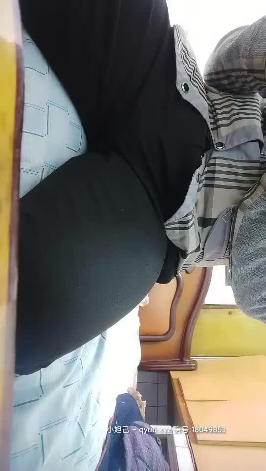 【阿朴探花】良家小姐姐青涩害羞大屌男动作粗鲁狂插刚开始表情痛苦不一会娇喘声阵阵标签： #探花 #良家