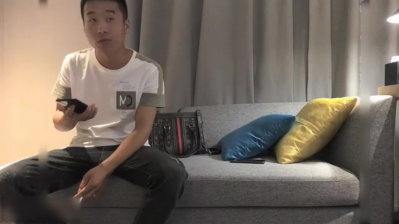 性感网红脸妹子互摸调情洗完澡开干标签： #性感