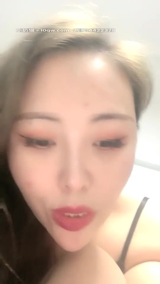 E巨奶女神 啪啪 20201027标签： #女神